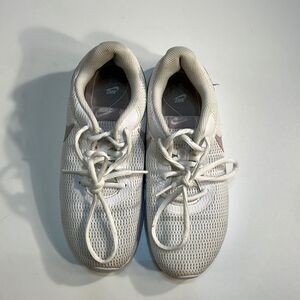 Nike athletic sneakers‎